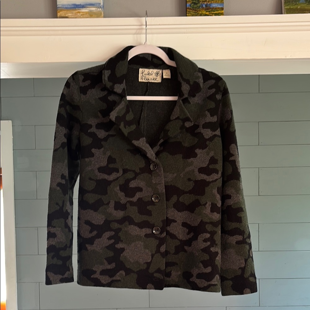 Anthropologie Field & Flower Camo Button-Up Sweater Jacket‎